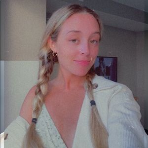 Meet your Posher, Julia